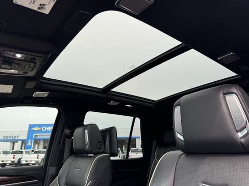 Used 2021 Cadillac Escalade Premium Luxury w/ Driver Assist Tech Package image 16