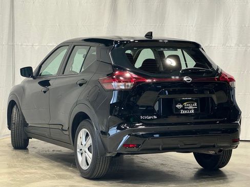Certified 2023 Nissan Kicks S image 4