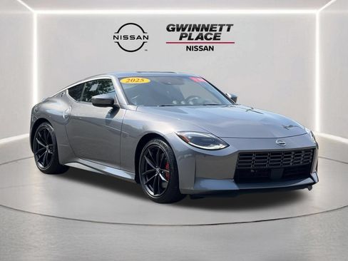 Certified 2025 Nissan Z Performance w/ Floor Mat Package RWD image 25