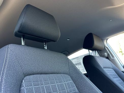 New 2026 Honda HR-V LX image 18