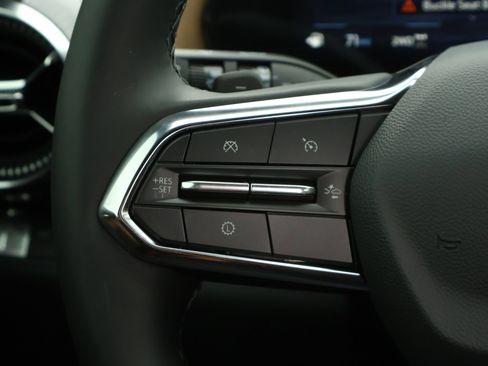 New 2026 Chevrolet Equinox ACTIV w/ Convenience Package III image 15