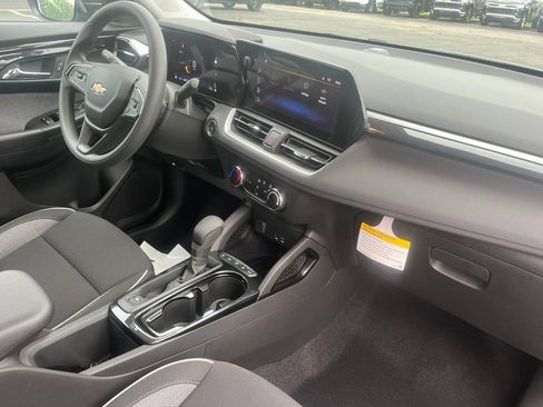 New 2026 Chevrolet TrailBlazer LS w/ LS Convenience Package AWD/4WD image 29