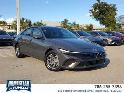 New 2024 Hyundai Elantra Blue