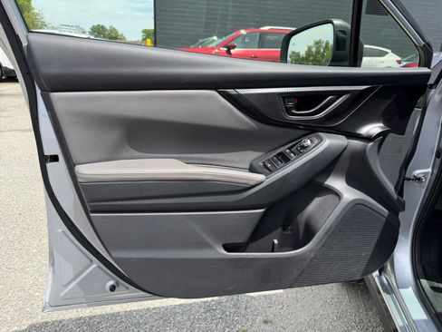 Used 2021 Subaru Crosstrek 2.5i Sport w/ Moonroof Package AWD/4WD image 18