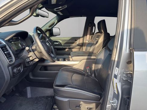 Used 2021 RAM 2500 Laramie w/ Night Edition image 4