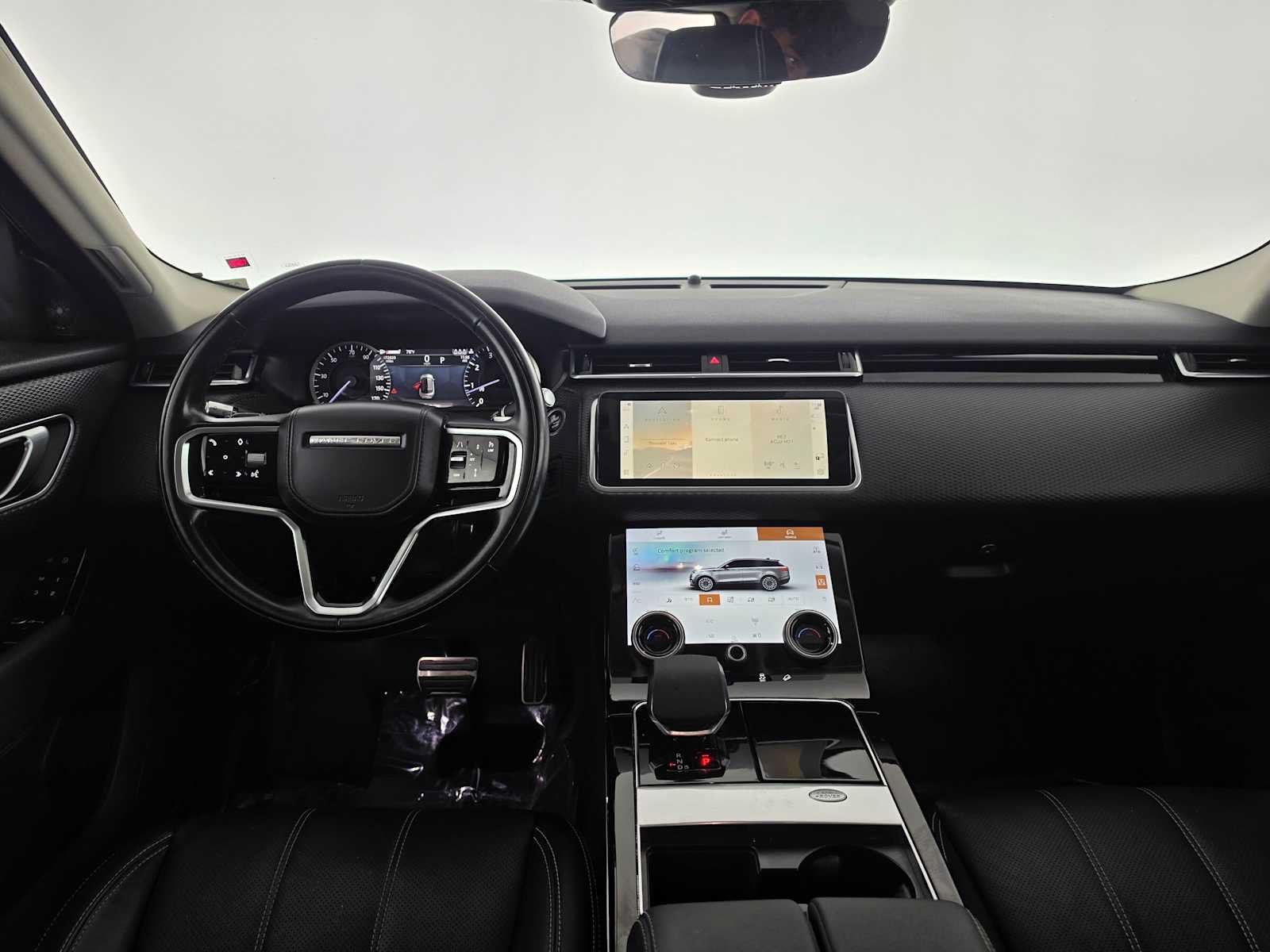 Certified 2023 Land Rover Range Rover Velar R-Dynamic S AWD/4WD image 18