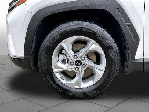 Certified 2023 Hyundai Tucson SEL w/ Winter Package AWD/4WD image 11