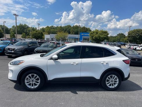 Used 2020 Ford Escape SE AWD/4WD image 7