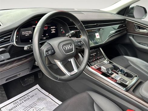 Used 2022 Audi Q8 Premium Plus w/ Premium Plus Package image 11