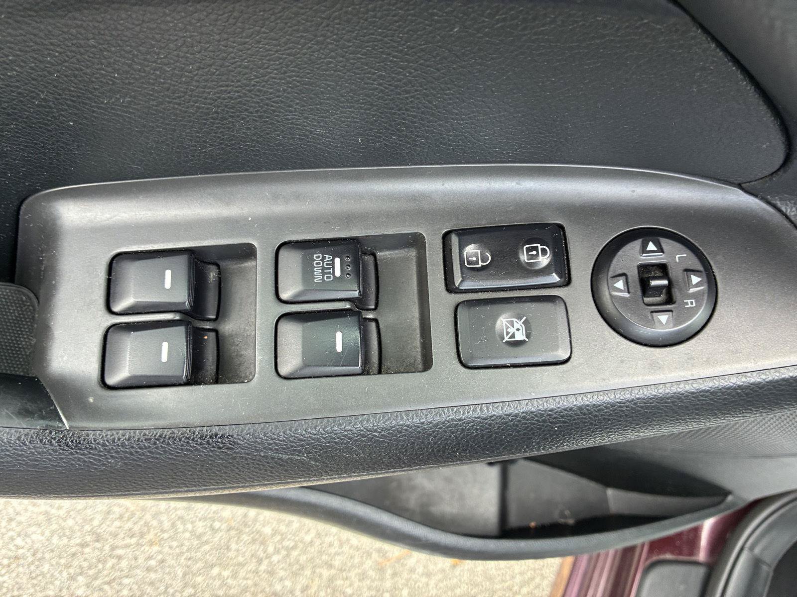Used 2018 Kia Forte LX FWD image 18