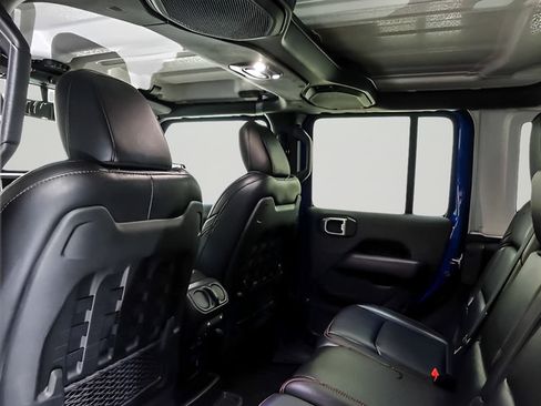 Used 2020 Jeep Wrangler Unlimited Rubicon w/ LED Lighting Group AWD/4WD image 11