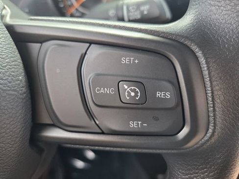 Used 2026 Jeep Wrangler Sport AWD/4WD image 29