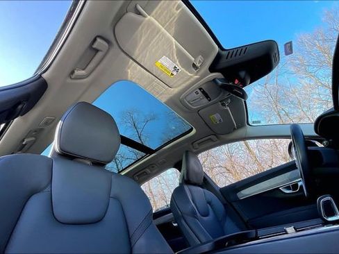 Certified 2024 Volvo V90 B6 Cross Country Plus w/ Climate Package image 23