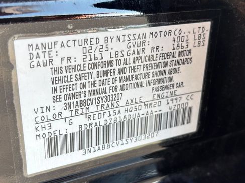Used 2025 Nissan Sentra SV FWD image 27