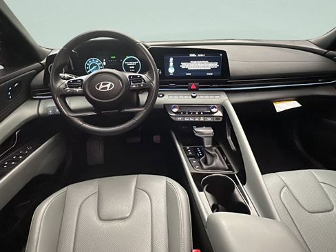 Certified 2024 Hyundai Elantra Limited image 21
