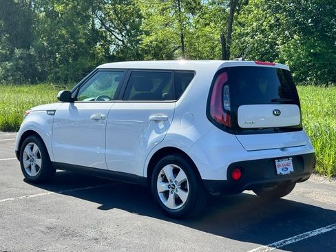 Used 2019 Kia Soul FWD image 11