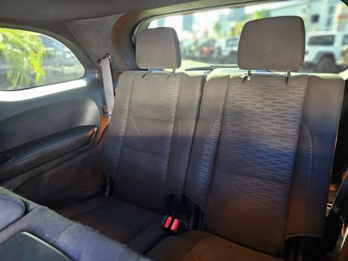 Used 2019 Dodge Durango SXT RWD image 25