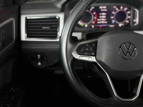 Used 2023 Volkswagen Atlas Cross Sport SE FWD image 22