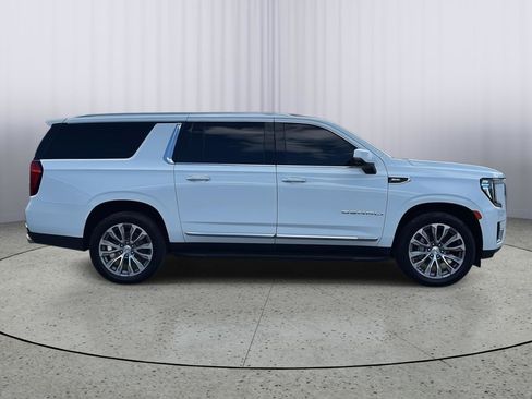 Used 2021 GMC Yukon XL Denali AWD/4WD image 6