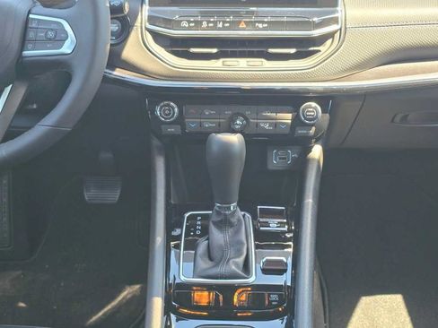 New 2026 Jeep Compass Limited w/ Sun, Sound & Navigation Group AWD/4WD image 13