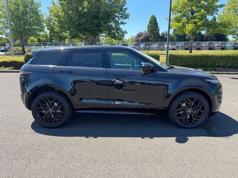 Used 2023 Land Rover Range Rover Evoque R-Dynamic SE AWD/4WD image 9