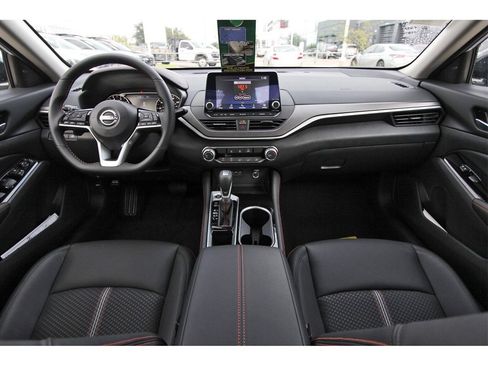 New 2025 Nissan Altima 2.5 SR image 7