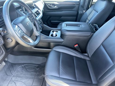 Certified 2024 Chevrolet Tahoe Z71 w/ Luxury Package AWD/4WD image 11