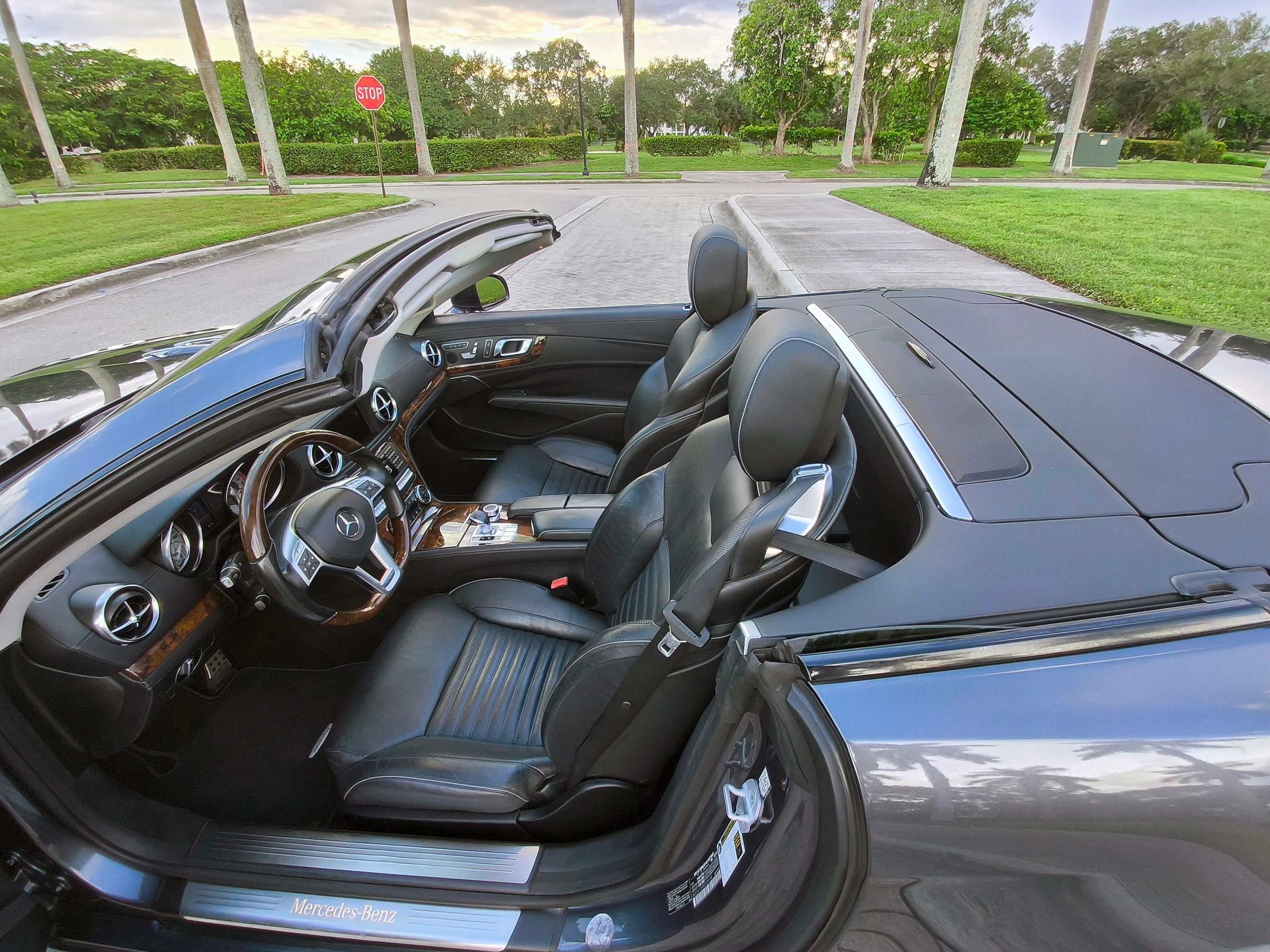 Used 2014 Mercedes-Benz SL 550 image 21