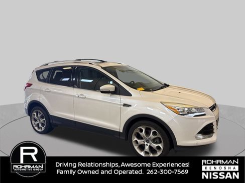 Used 2013 Ford Escape Titanium w/ Parking Technology Pkg AWD/4WD image 9