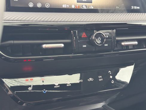 New 2026 Nissan Kicks SR w/ SR Premium Package image 25