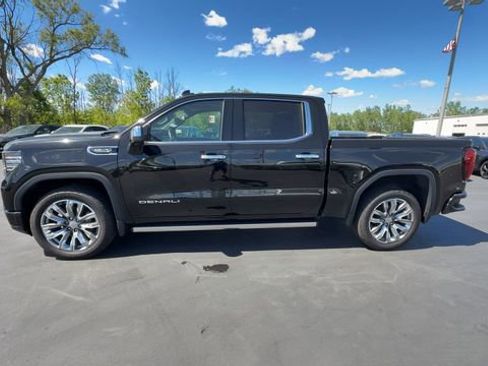 Certified 2023 GMC Sierra 1500 Denali w/ Denali Reserve Package AWD/4WD image 5