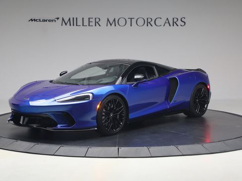 Used 2023 McLaren GT RWD image 2