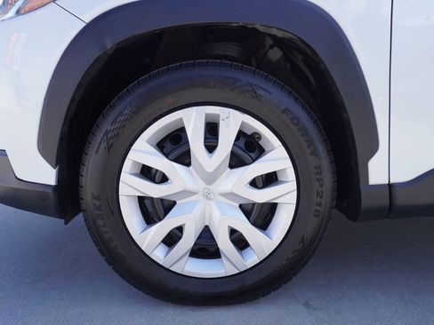 Certified 2024 Toyota Corolla Cross L FWD image 19