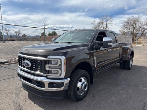 Used 2025 Ford F350 King Ranch image 2