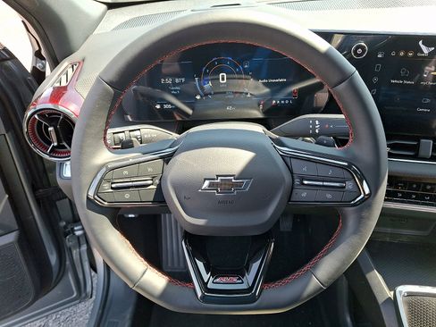 New 2026 Chevrolet Equinox RS w/ Convenience Package III FWD image 13