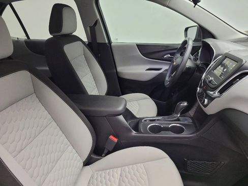 Used 2019 Chevrolet Equinox LT FWD image 21