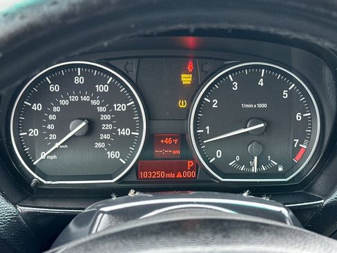 Used 2009 BMW 128i Convertible image 25