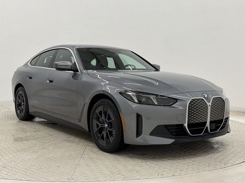 Used 2025 BMW i4 eDrive40 w/ Premium Package RWD image 7