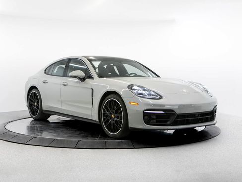 Certified 2023 Porsche Panamera RWD image 9