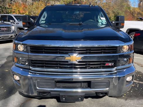 Used 2016 Chevrolet Silverado 2500 LT w/ LT Convenience Package image 10