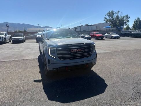 Used 2025 GMC Sierra 1500 AT4 w/ AT4 Premium Package AWD/4WD image 6
