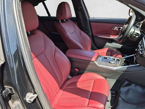 Used 2023 BMW 330i Sedan w/ M Sport Package RWD image 21