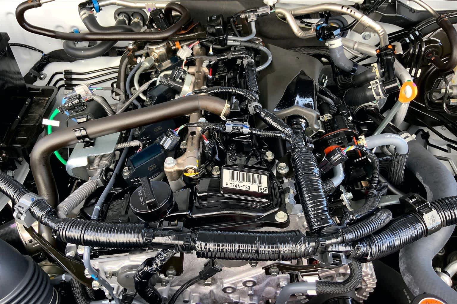 Certified 2026 Toyota Tacoma SR5 w/ SR5 Upgrade Package AWD/4WD image 32