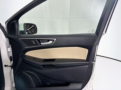 Used 2020 Ford Edge SEL w/ Convenience Package image 32