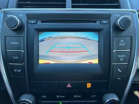 Used 2017 Toyota Camry SE FWD image 23