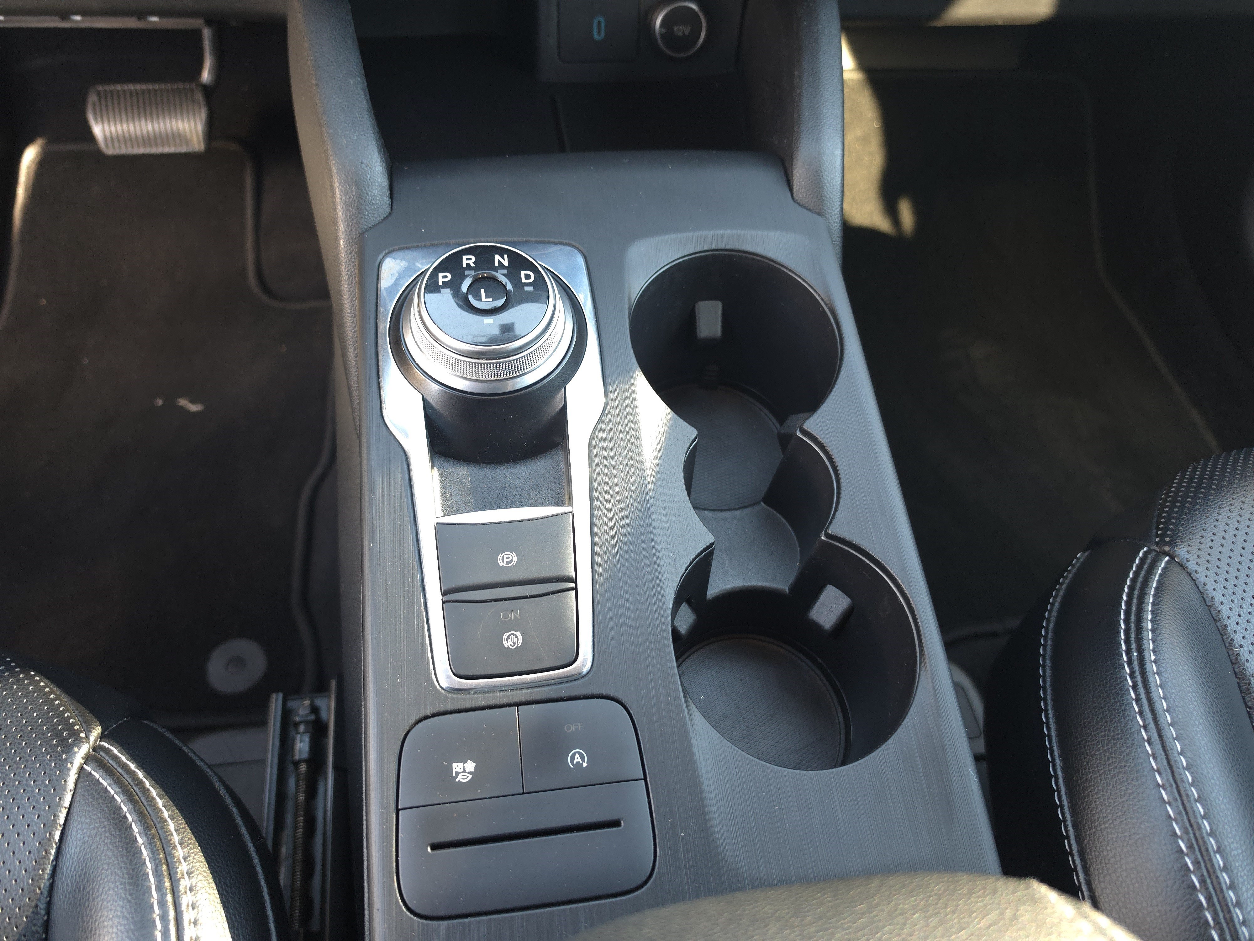 Used 2020 Ford Escape SEL FWD image 16
