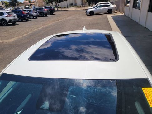 Used 2023 Chevrolet Malibu LT FWD image 7