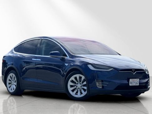 Used 2016 Tesla Model X 90D AWD/4WD image 2