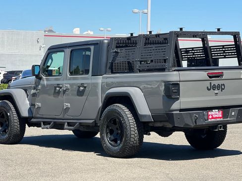 Used 2022 Jeep Gladiator Sport AWD/4WD image 7