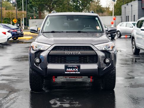 Used 2021 Toyota 4Runner SR5 image 3